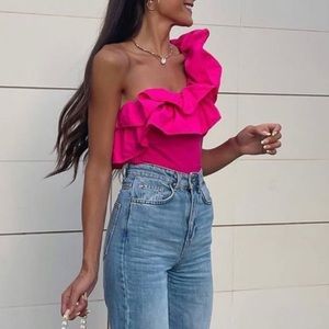 Zara bloggers fave ruffle swimsuit